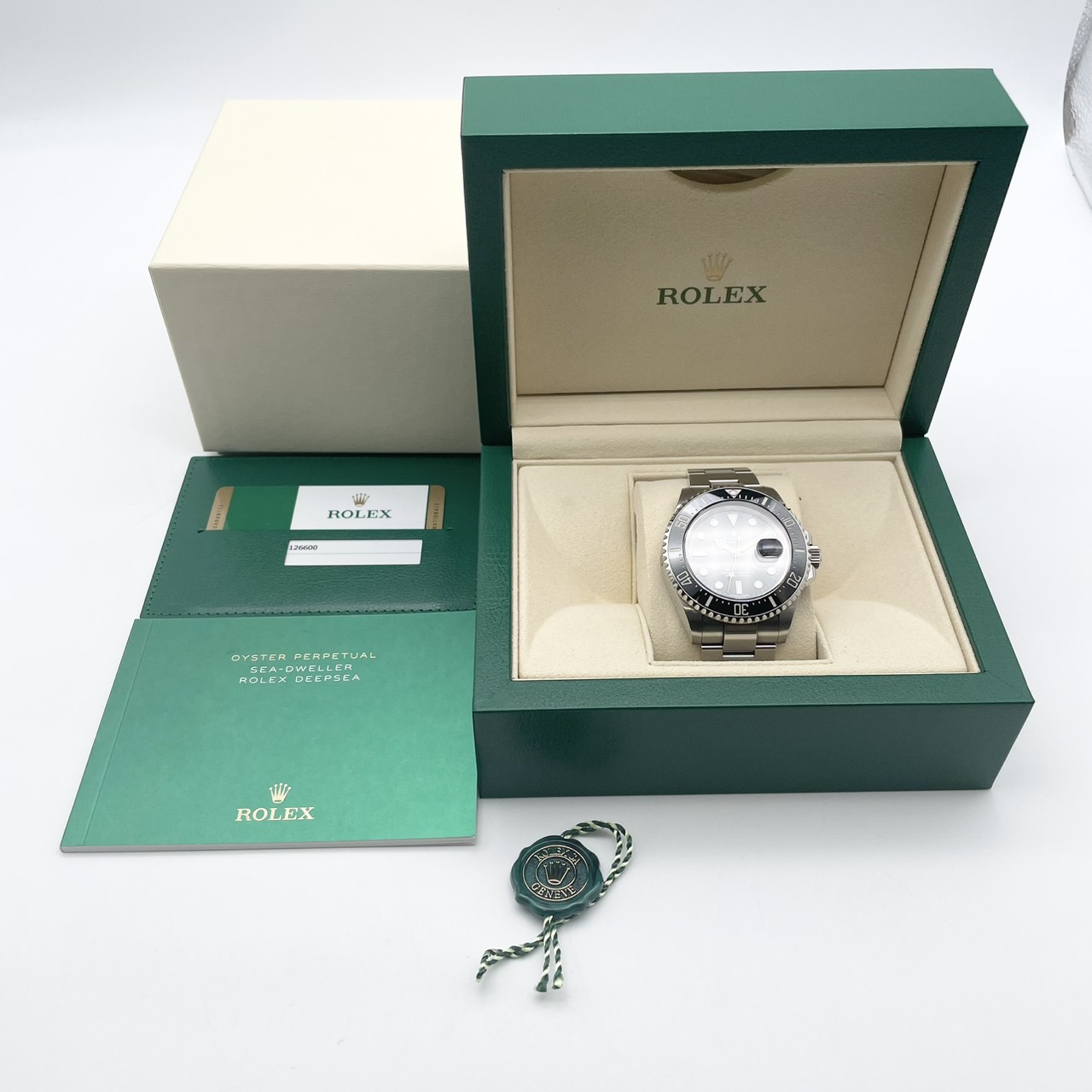 ロレックス シードゥエラー 126600 ブラック 40mm