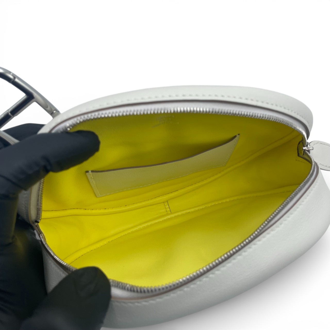 エルメス インザループ ボディバッグ ヴェルソ ナタ/ライム スイフト シルバー金具 B刻印