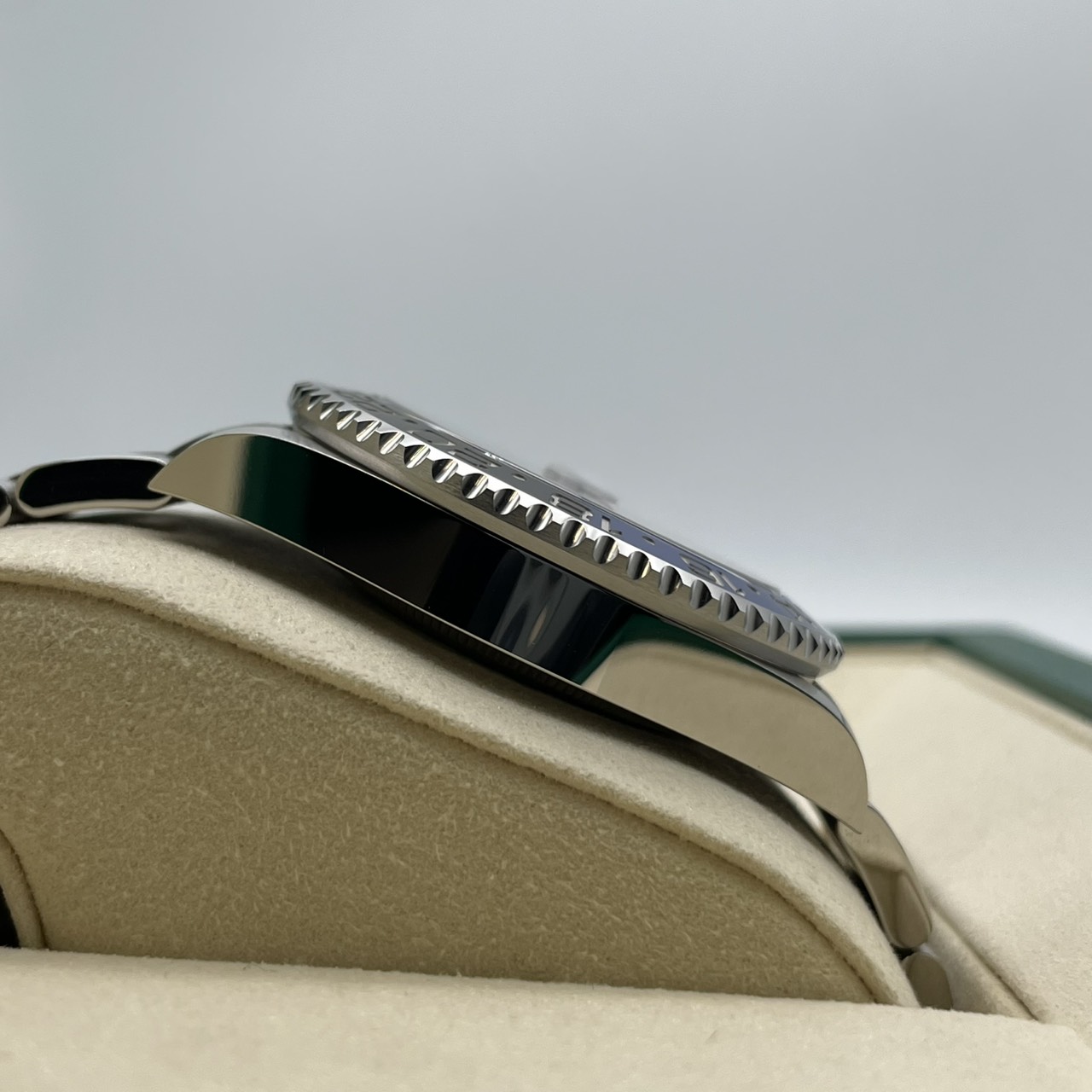 ロレックス GMTマスターII 126710BLNR バットマン オイスターブレス