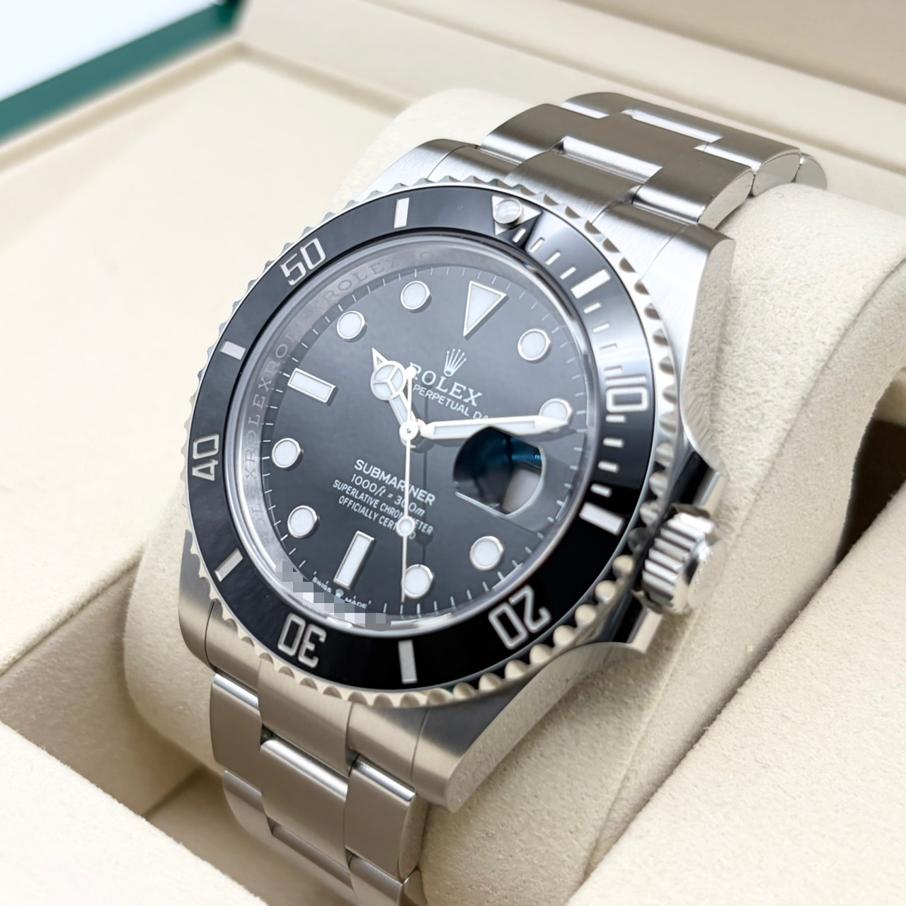 ロレックス サブマリーナーデイト 126610LN ブラック 41mm