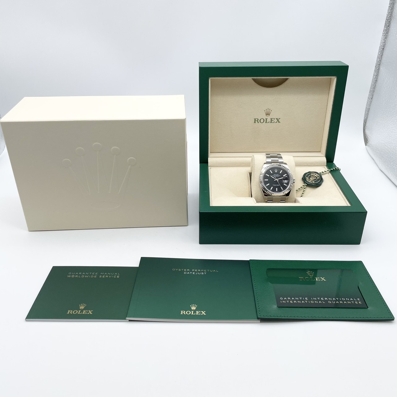 ロレックス デイトジャスト 126334 ブラックオイスターブレスレット 41mm