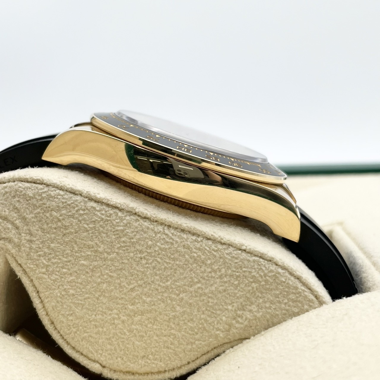 ロレックス デイトナ 126518LN ホワイト イエローゴールド 40mm