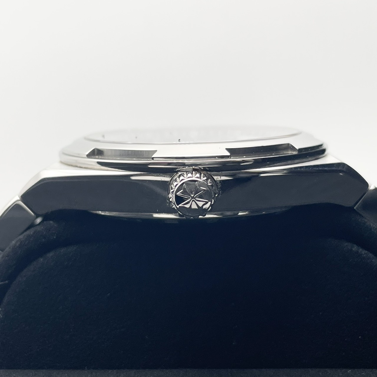 ヴァシュロンコンスタンタン オーヴァーシーズ 4500V/110A-B128 ブルー ステンレススチール 41mm