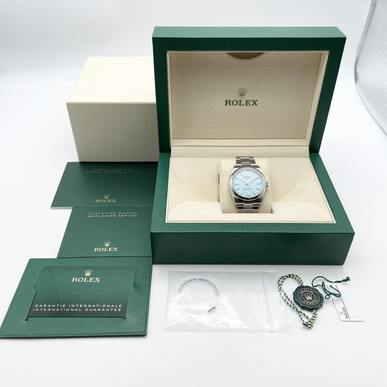 ロレックス オイスターパーペチュアル 126000 ターコイズブルー ステンレスチール 36mm