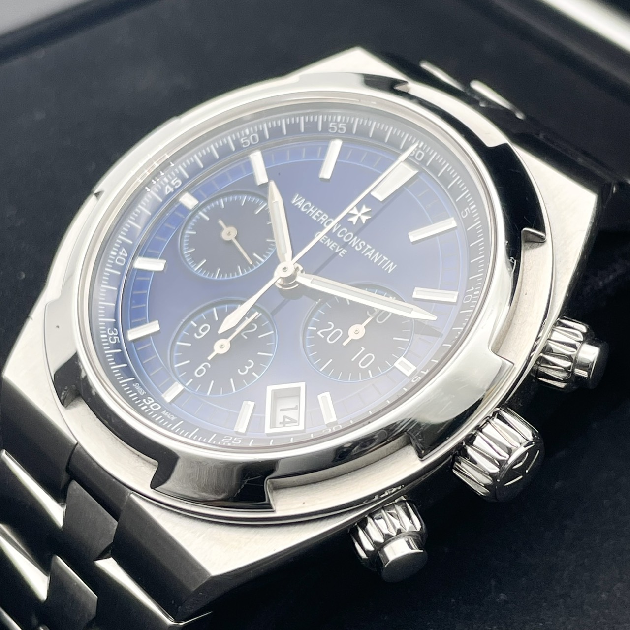 ヴァシュロンコンスタンタン オーヴァーシーズ・クロノグラフ 5500V/110A-B148 42.5mm