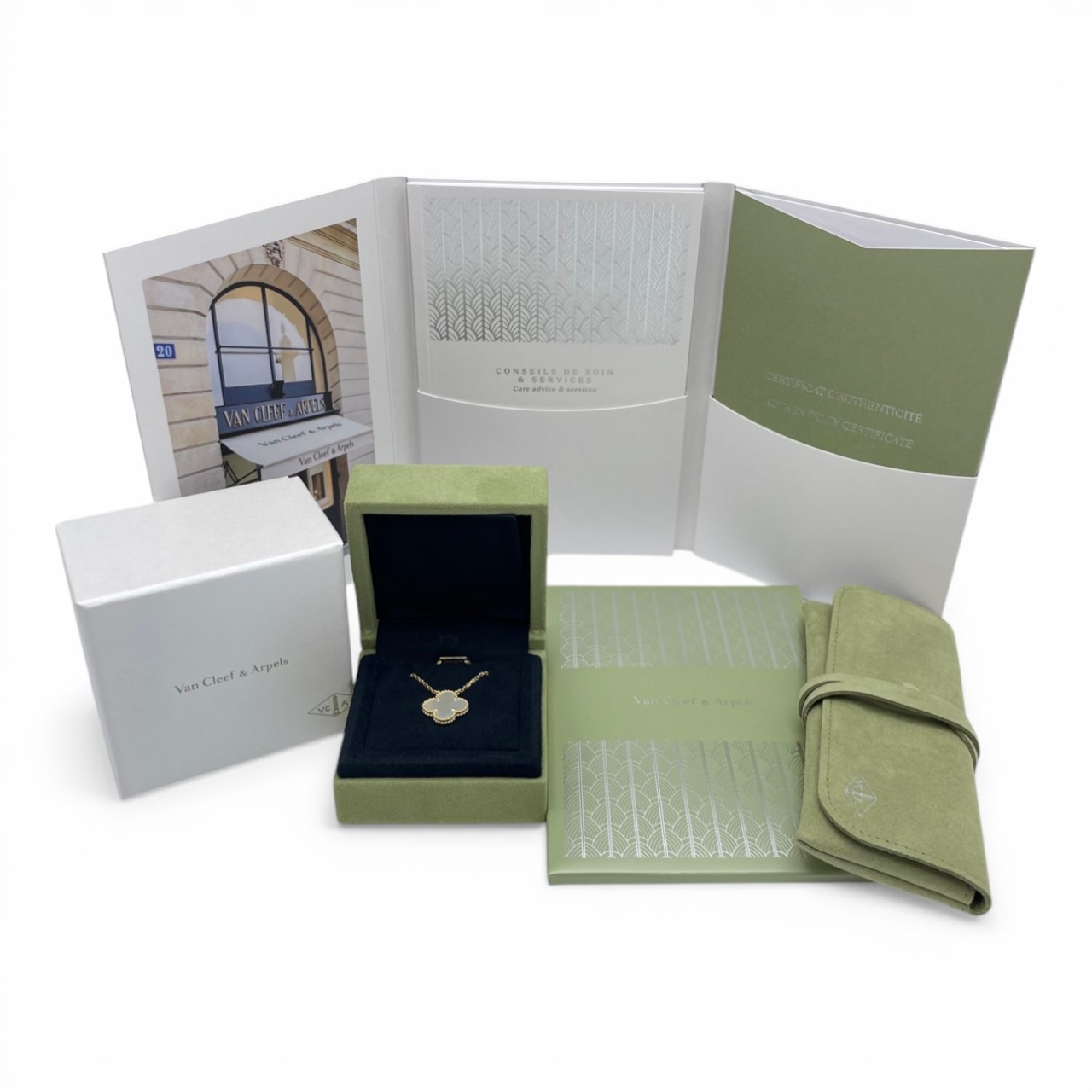 ヴァンクリーフ＆アーペル ヴィンテージアルハンブラ ペンダント VCARA45900 マザーオブパール イエローゴールド