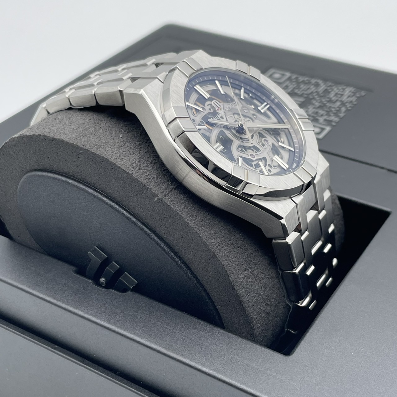 【中古美品】モーリスラクロア アイコン39mm 付属品完備 超美品 中古美品】モーリスラクロア アイコン39mm 付属品完備 超美品