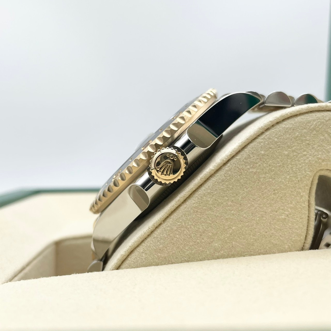 ロレックス GMTマスターII 126713GRNR ジュビリーブレス ブラック 40mm