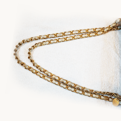 シャネル シェブロン Ｖステッチ チェーンショルダーバッグ A92087