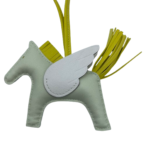 エルメス ペガサス バッグチャーム PM ヴェールフィズ・ラム・クレ B刻印