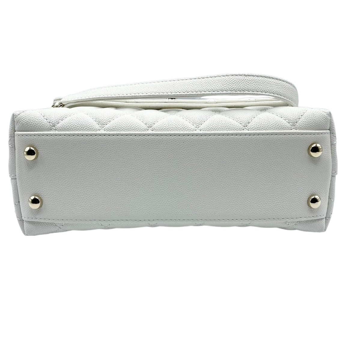 シャネル ココハンドルXS ホワイト キャビアスキン　