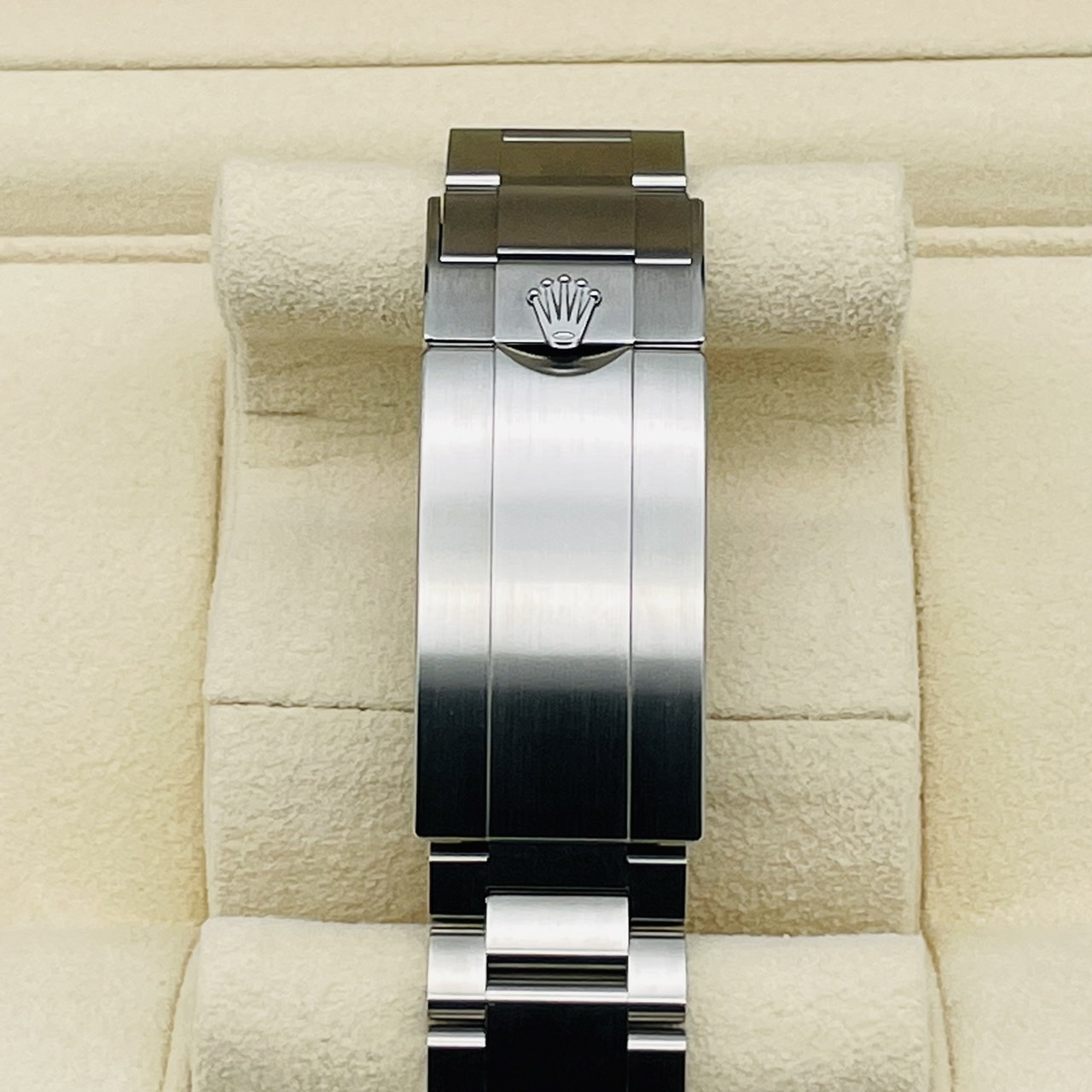 ロレックス シードゥエラー 126600 オイスターブレスレット ブラック 43mm