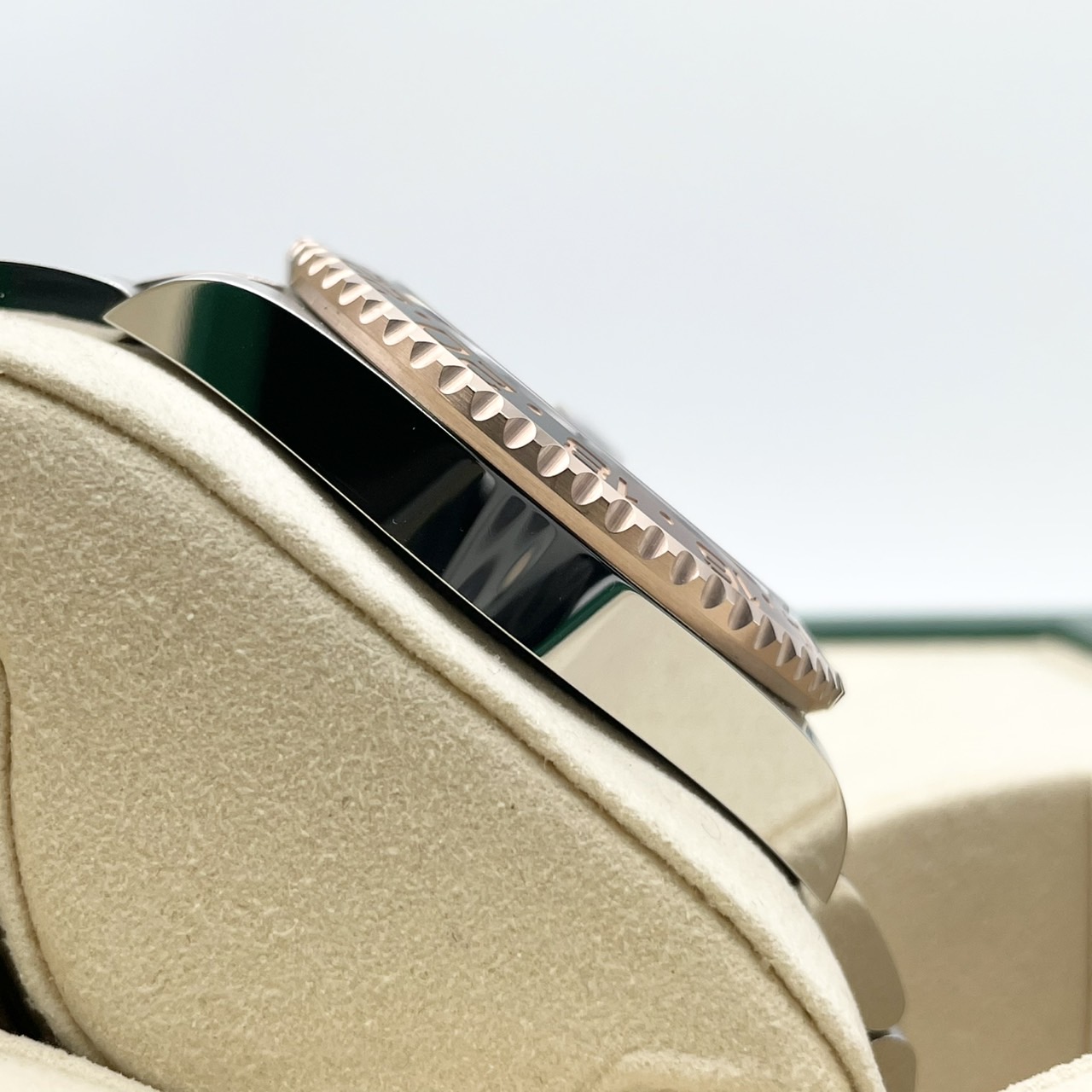 ロレックス GMTマスターII 126711CHNR ブラック 40mm