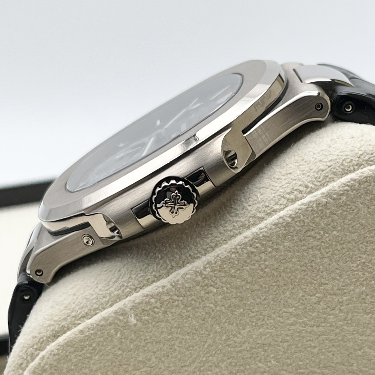 【希少！ディスコンモデル】パテックフィリップ ノーチラス　プチコンプリケーション  5712G-001 スレート 40mm