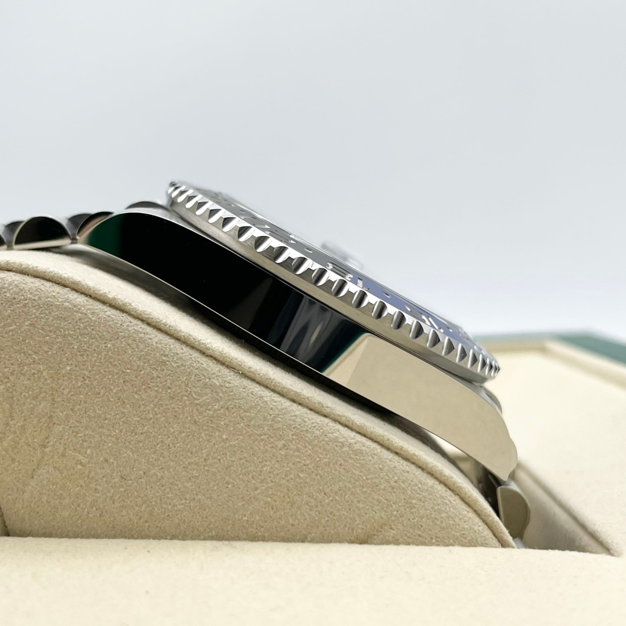 【保証書日付2026年2月】ロレックス GMTマスターII 126710BLNR バットマン ジュビリーブレス ブラック 40mm