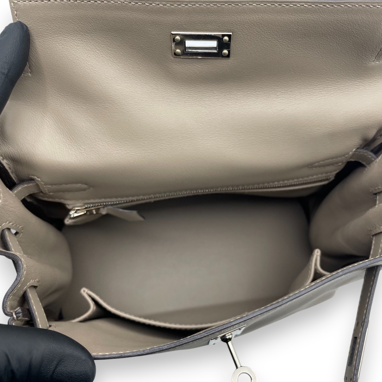 エルメス ケリー 25 グリアスファルト スイフト シルバー金具 D刻印