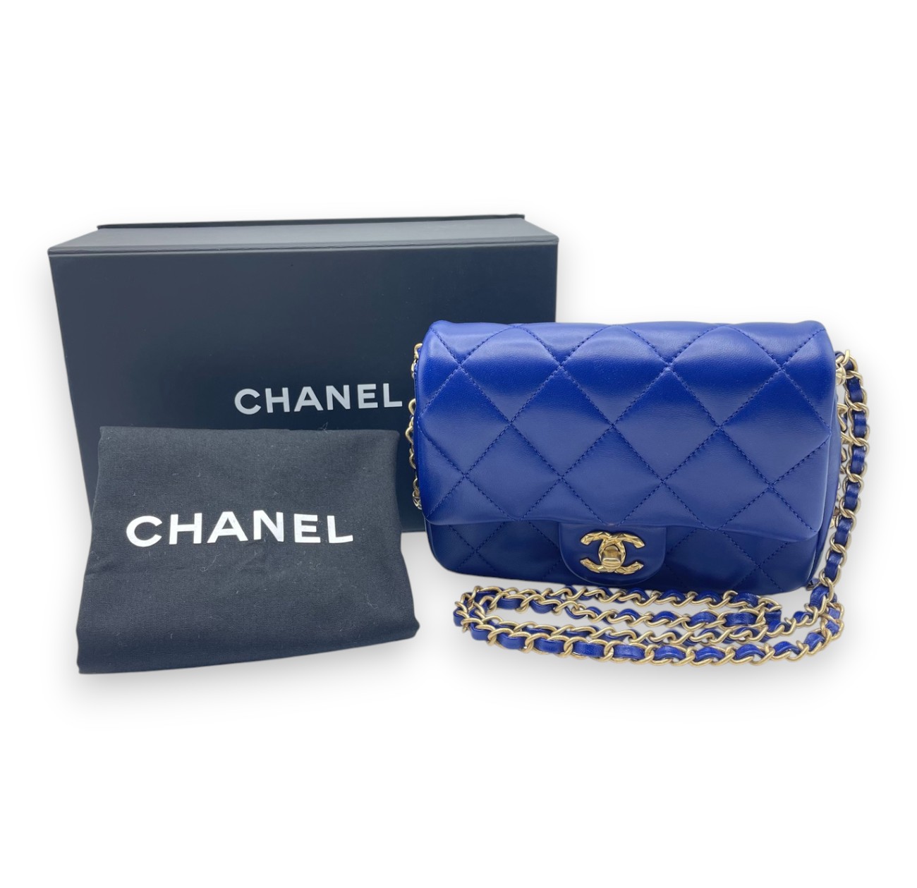 シャネル マトラッセ AS5219 ミニ フラップバッグ 19 ブルー ラムスキン ゴールド金具