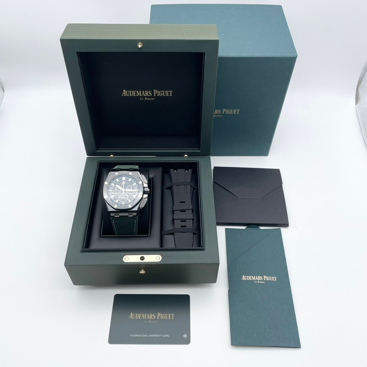 定価8,415,000円！】【25年新作！】ロイヤルオーク オフショア