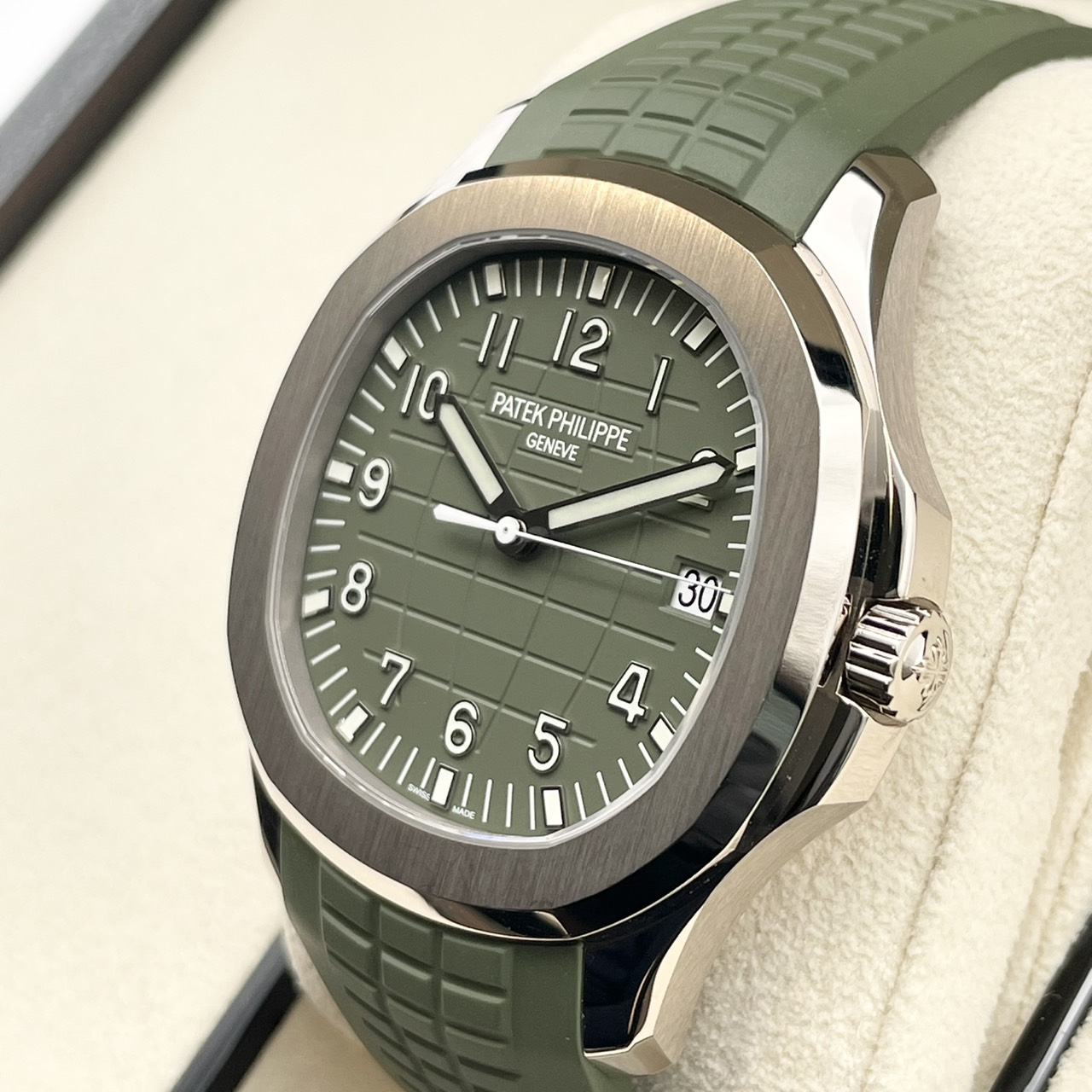 【箱・保証書付き！】パテックフィリップ アクアノート 5168G-010 カーキ ホワイトゴールド 42.2mm