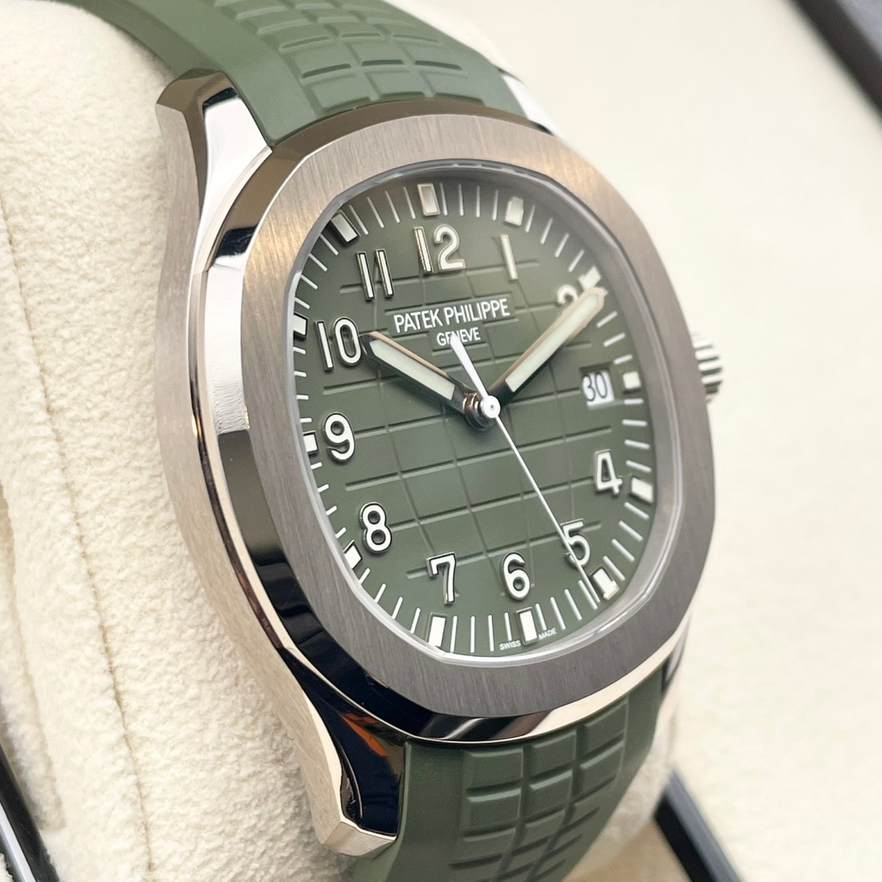 【箱・保証書付き！】パテックフィリップ アクアノート 5168G-010 カーキ ホワイトゴールド 42.2mm