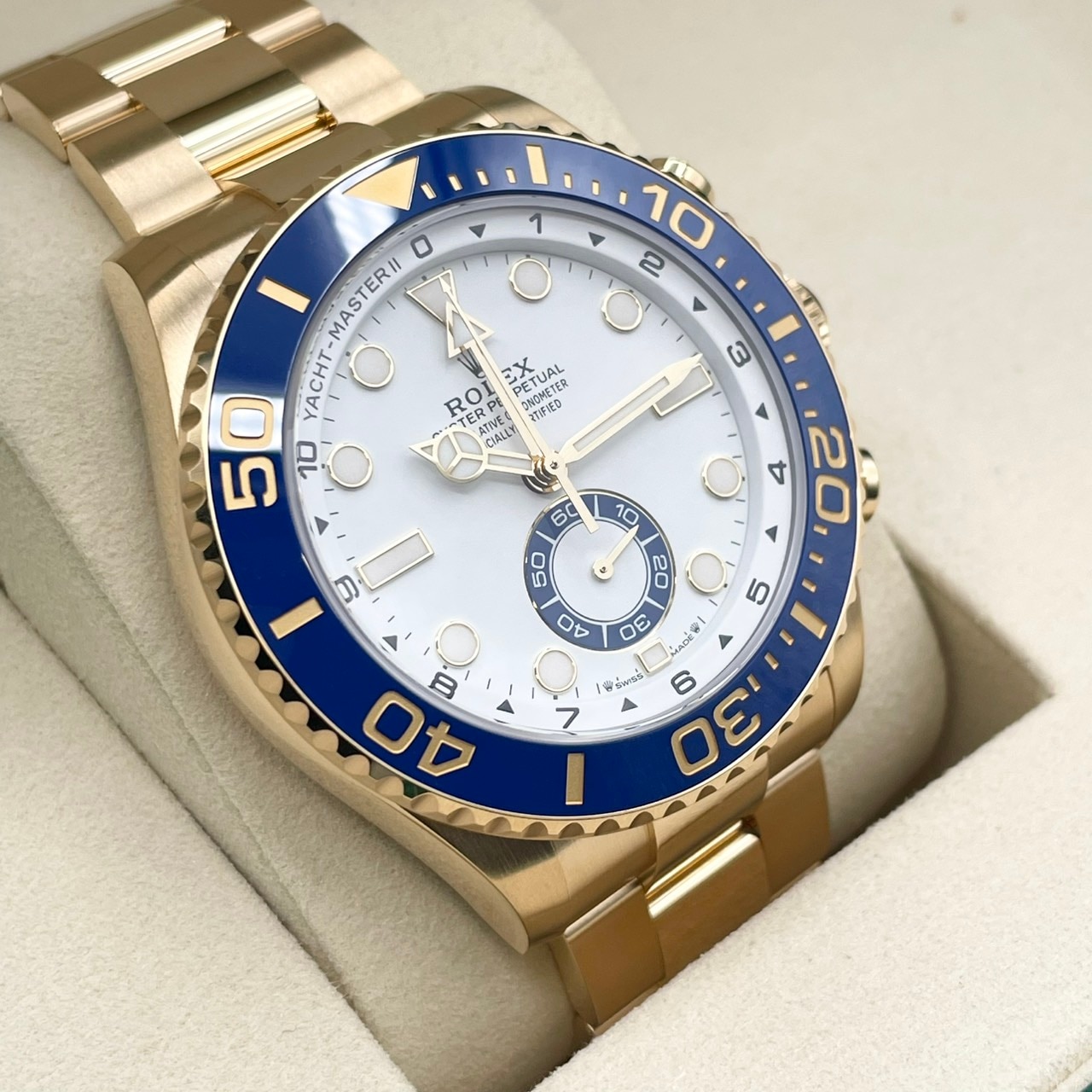 ロレックス ヨットマスター II 126688 ホワイト イエローゴールド 44ｍｍ