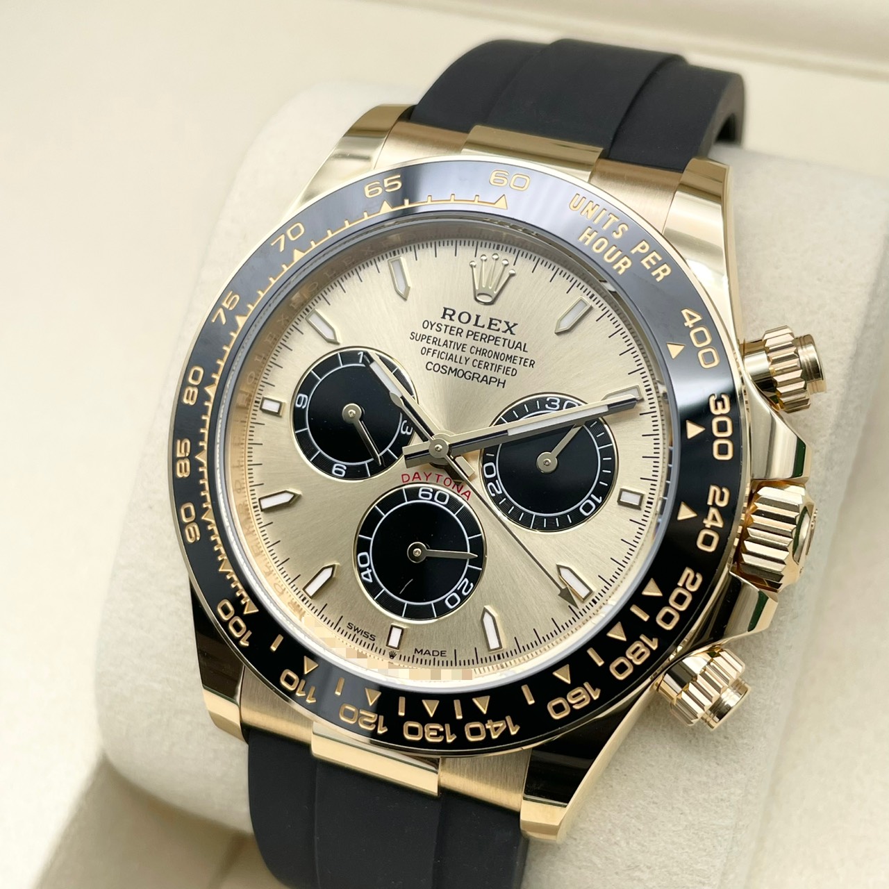 【保証書日付2026年3月！】ロレックス デイトナ 126518LN ゴールデン&ブライトブラック 40mm