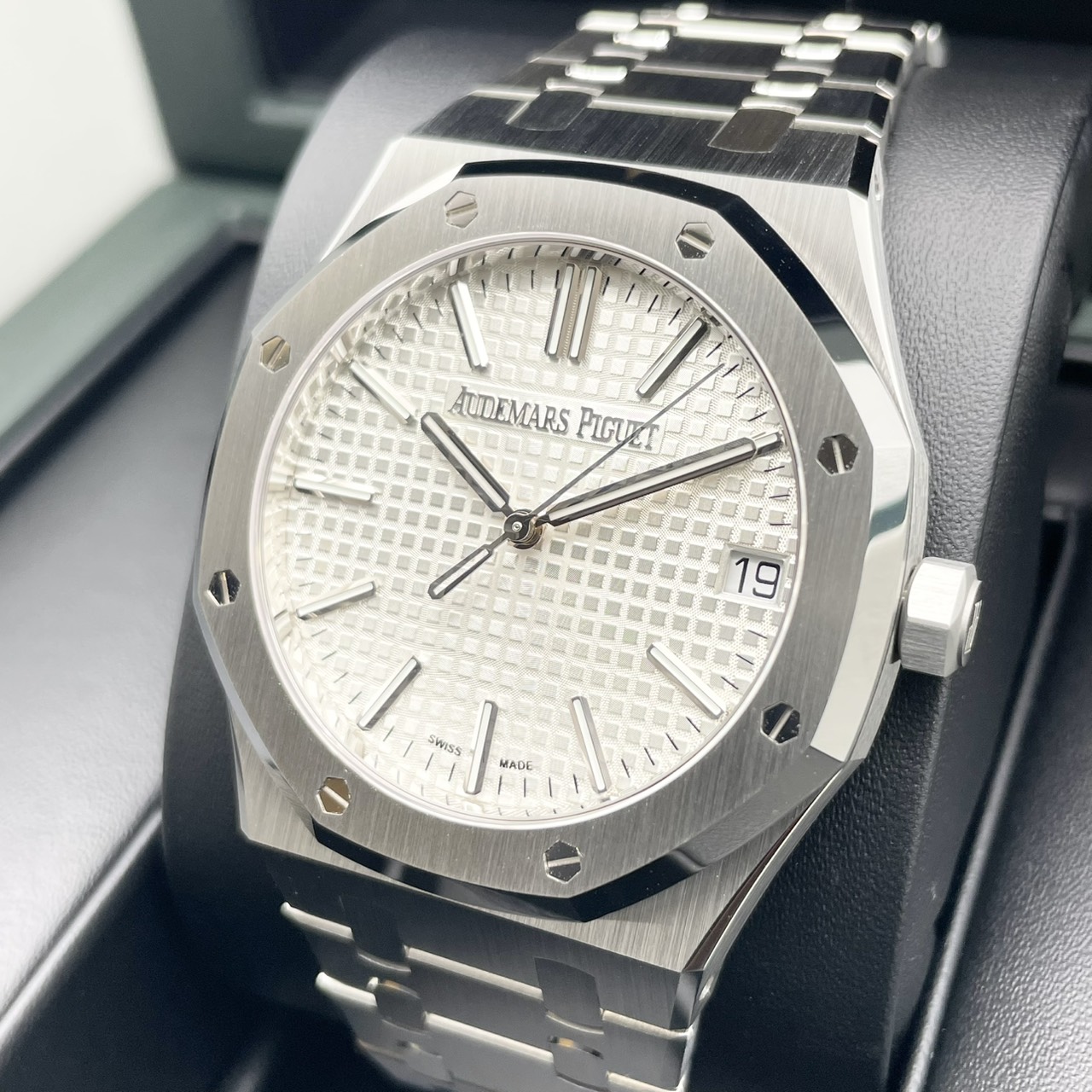 オーデマピゲ ロイヤルオーク 15510ST.OO.1320ST.08 シルバー 41mm
