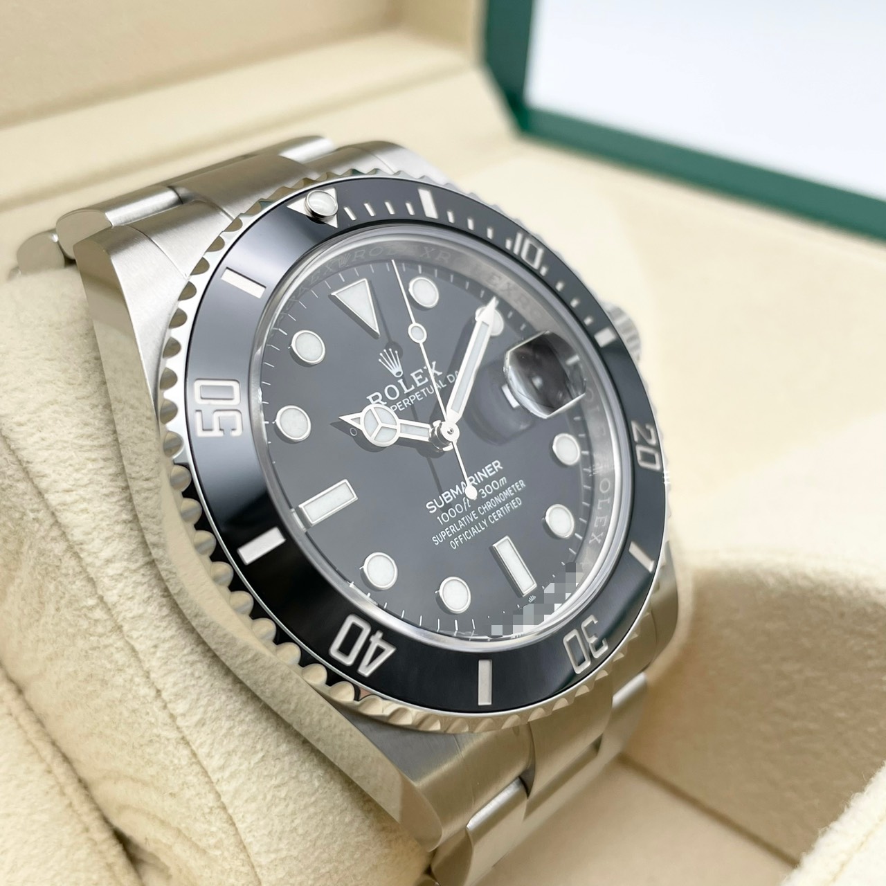 ロレックス サブマリーナデイト 126610LN ブラック 41mm