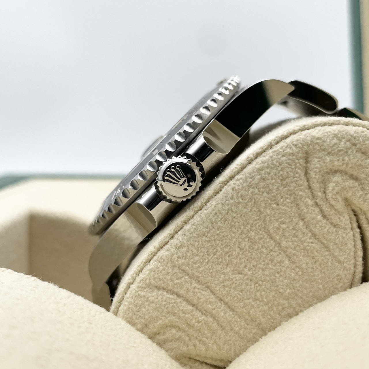 ロレックス サブマリーナデイト 126610LN ブラック 41mm