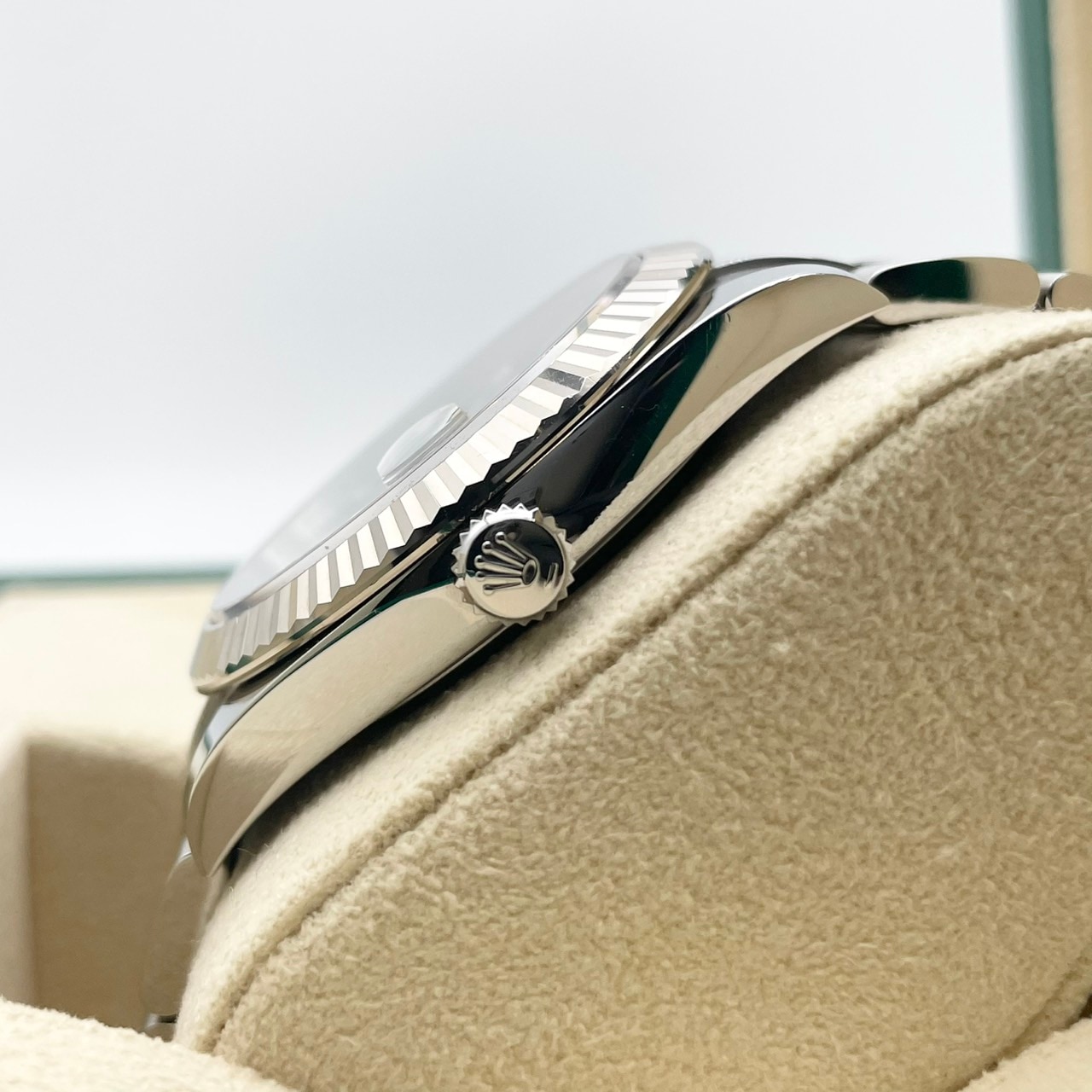 ロレックス デイトジャスト 126334 ミントグリーン オイスターブレスレット 41mm