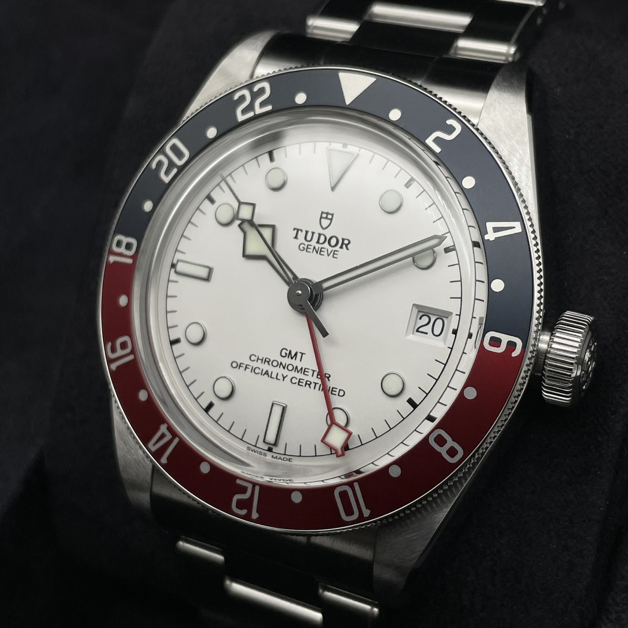 チューダー ブラックベイ GMT 79830RB ホワイト 41mm
