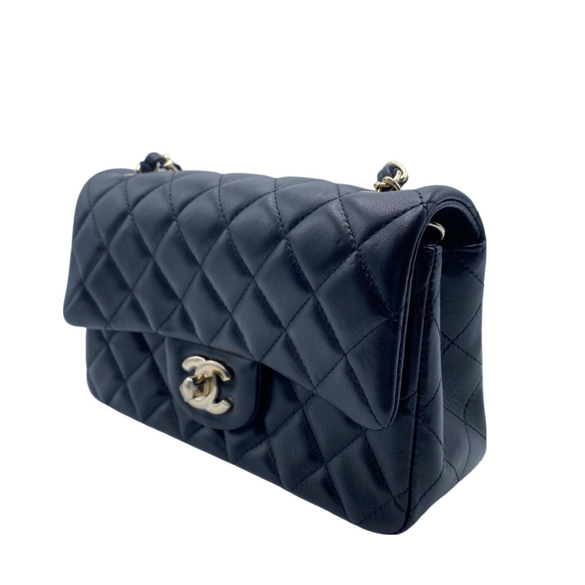 シャネル マトラッセ ブラック ラムスキン ゴールド金具