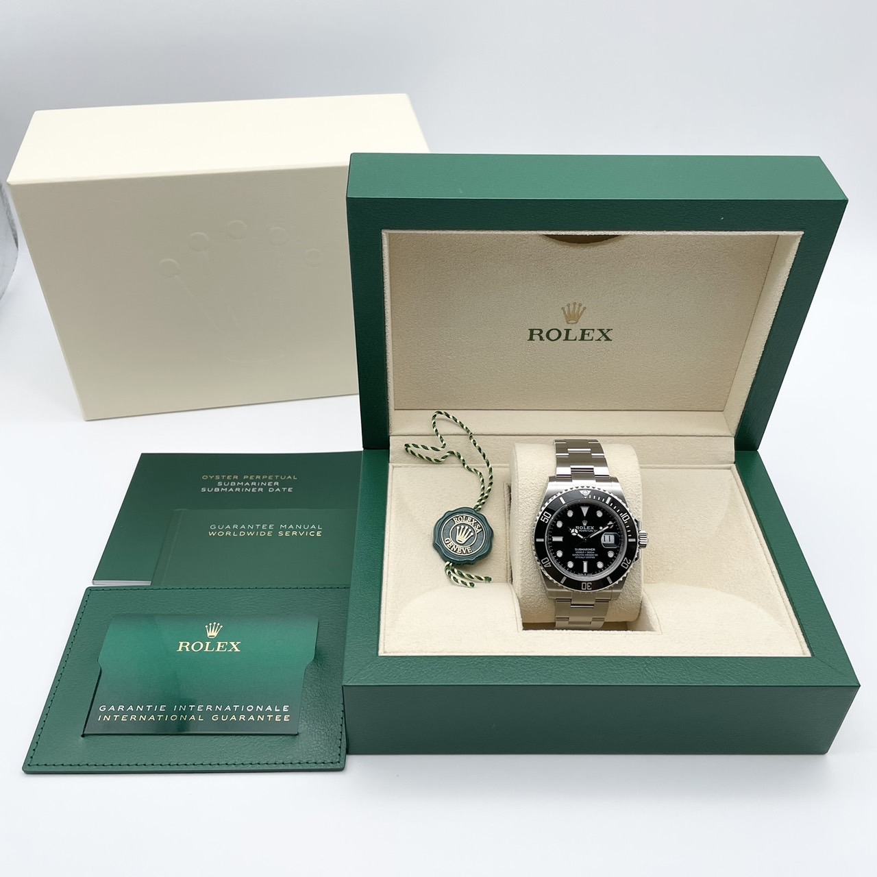 ロレックス サブマリーナデイト 126610LN ブラック 41mm