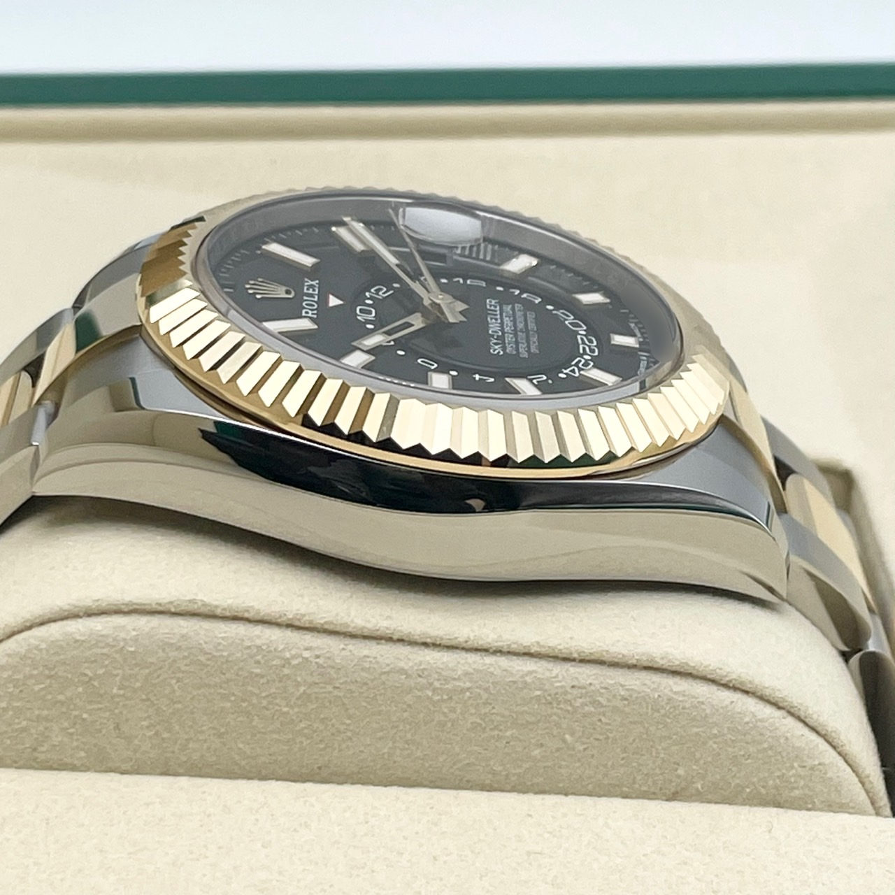ロレックス スカイドゥエラー 336933 ブラック 42mm