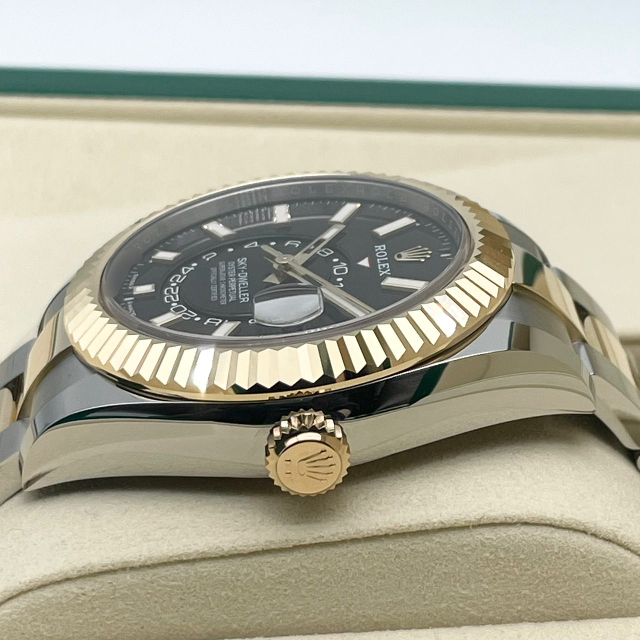 ロレックス スカイドゥエラー 336933 ブラック 42mm