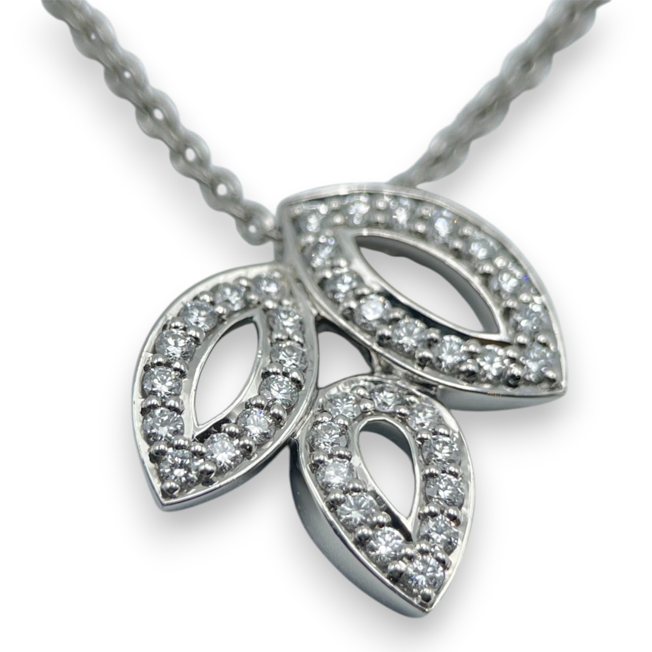 ハリーウィンストン リリークラスター ミニ ペンダント PEDPSM1MLC ダイヤモンド プラチナ