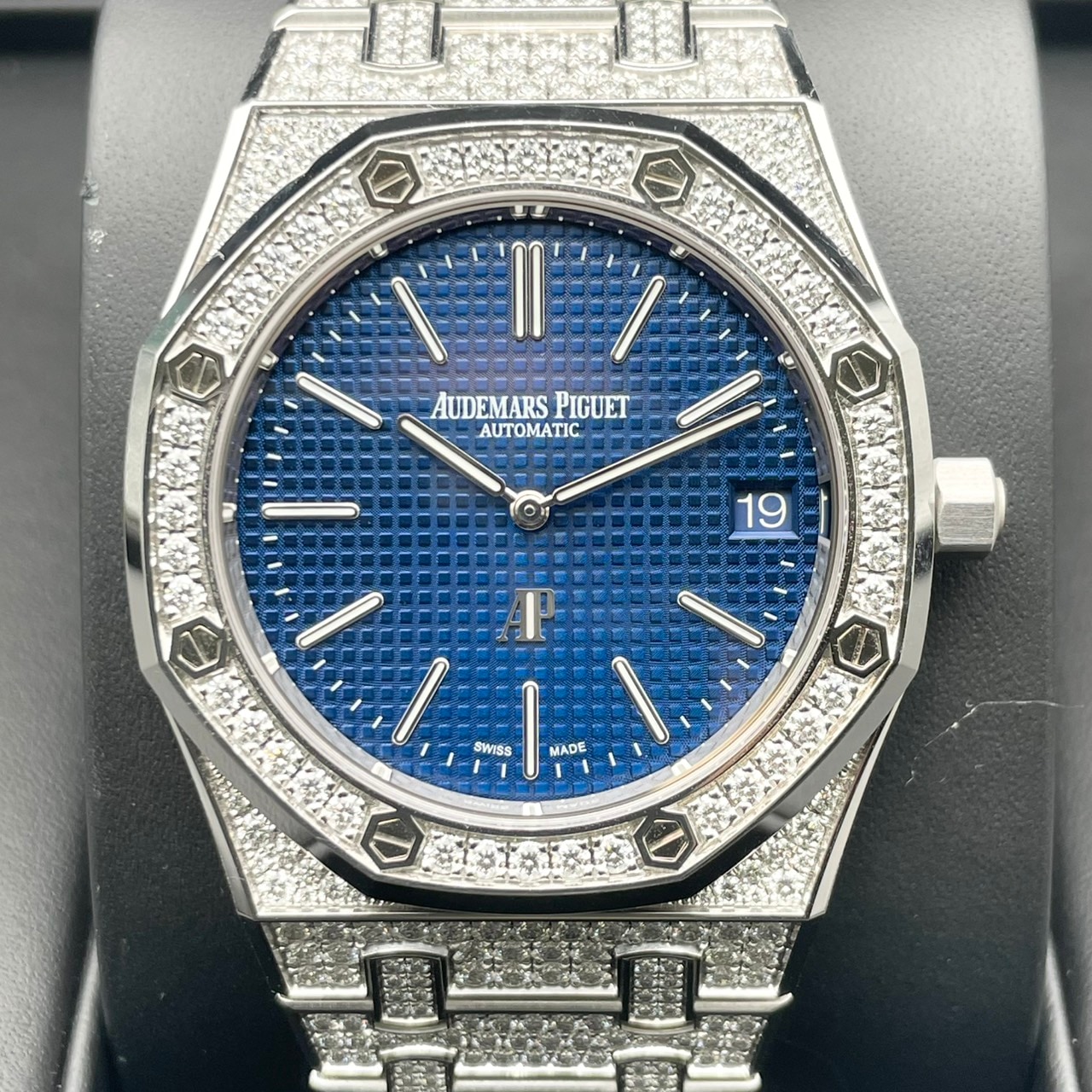 オーデマピゲ ロイヤルオーク ジャンボエクストラシン 16202BC.ZZ.1241BC.02 ブルー 39mm