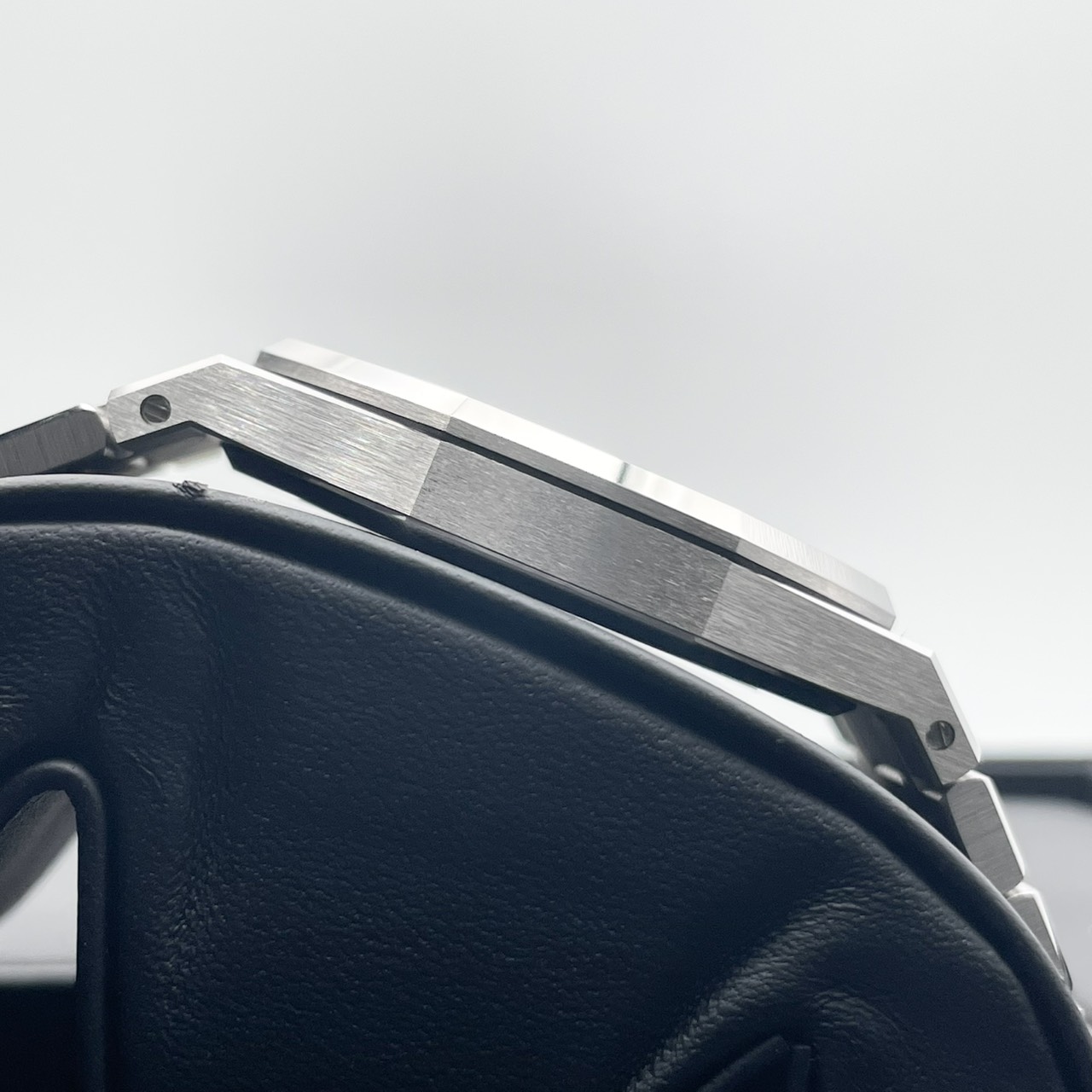 オーデマピゲ ロイヤルオーク ジャンボエクストラシン 16202BC.ZZ.1241BC.02 ブルー 39mm