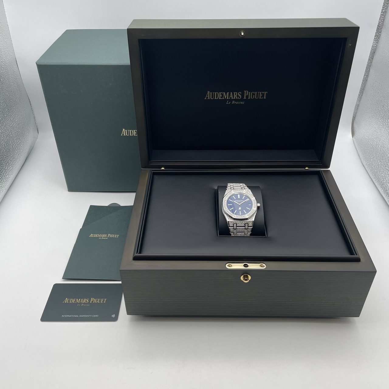 オーデマピゲ ロイヤルオーク ジャンボエクストラシン 16202BC.ZZ.1241BC.02 ブルー 39mm