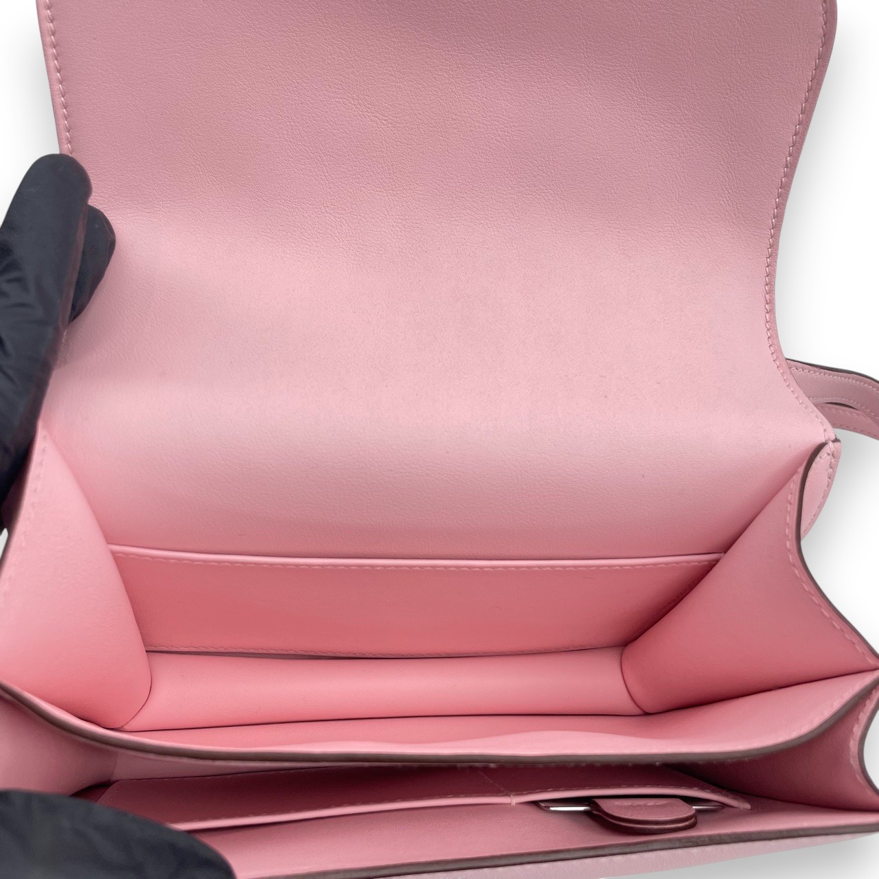 本物♡ピンク♥ルブタン♥クラッチ♡HERMES♡CHANEL♡激レア♡ HERMES（エルメス） ジジェエラン29 クラッチバッグ スイフト ピンク系