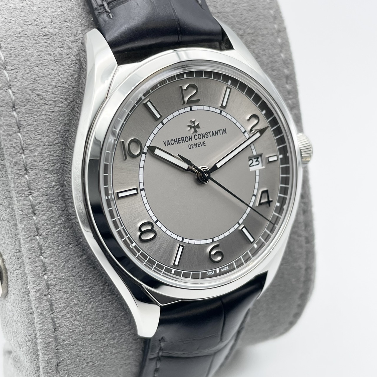 ヴァシュロンコンスタンタン フィフティーシックス 4600E/000A-B442 ステンレススチール グレーオパーリン 40mm