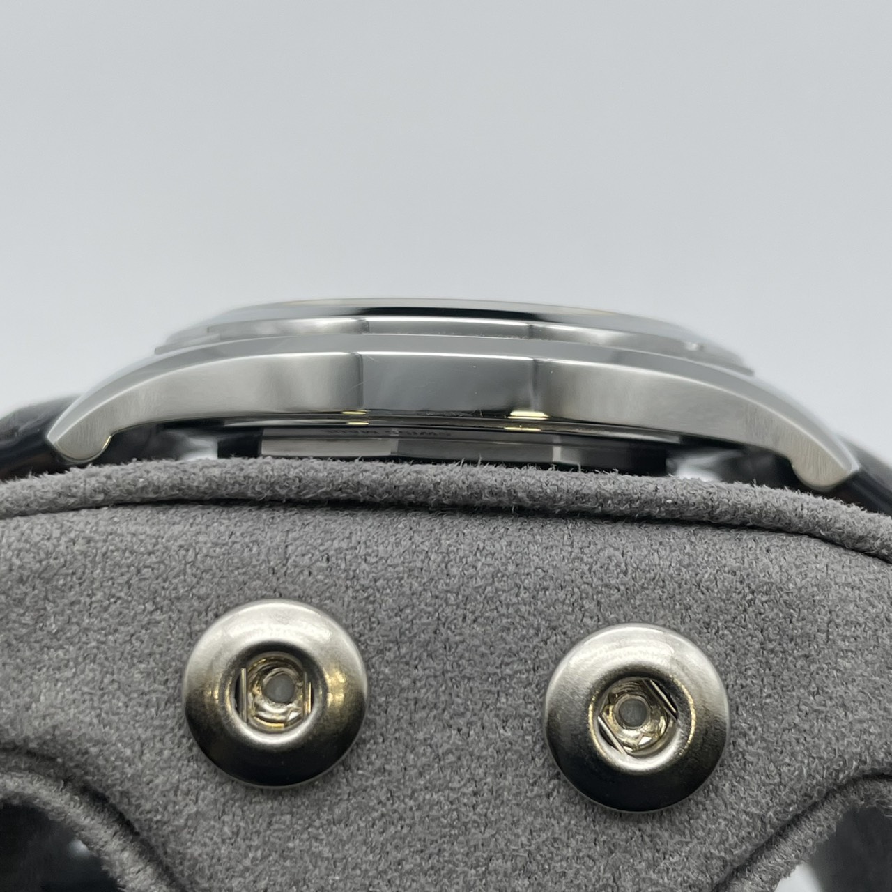 ヴァシュロンコンスタンタン フィフティーシックス 4600E/000A-B442 ステンレススチール グレーオパーリン 40mm