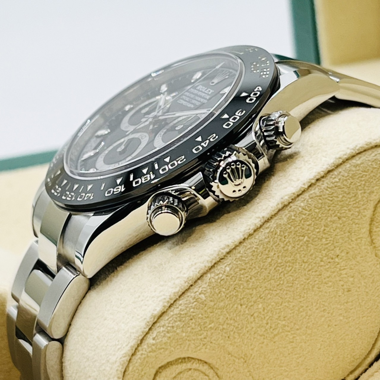ロレックス デイトナ 116500LN オイスターブレスレット ブラック 40mm
