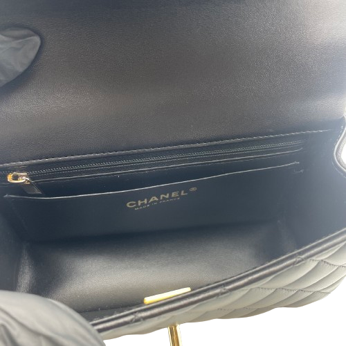 シャネル トップハンドル ラムスキン ブラック ゴールド金具