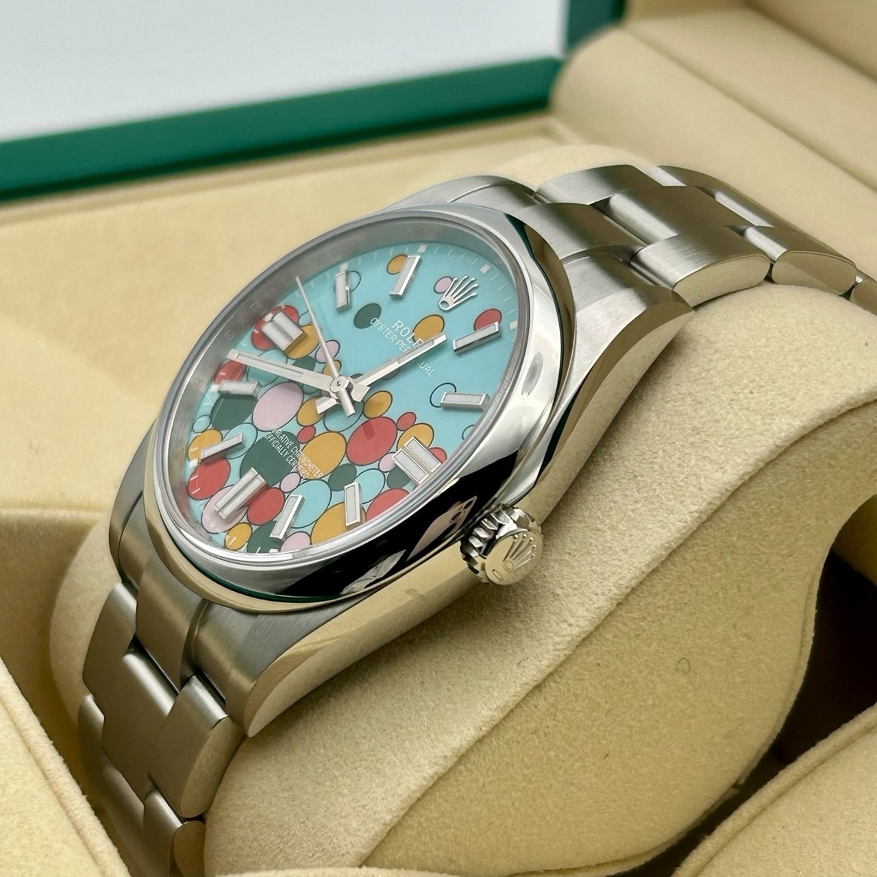 ロレックス オイスターパーペチュアル 124300 セレブレーション