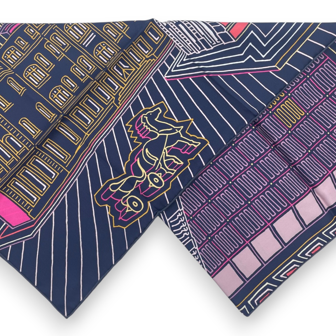 エルメス カレ 70 フォーブル・シティ カバン/ローズ・ヴィズ/ベージュ シルク100%