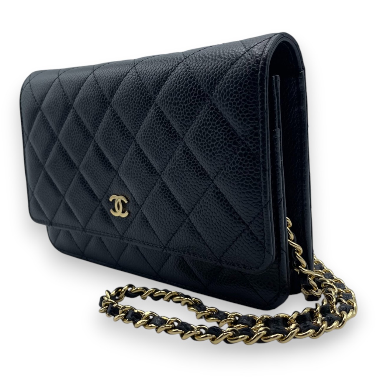 シャネル マトラッセ チェーンウォレット A33814 W19 ブラック キャビアスキン ゴールド金具