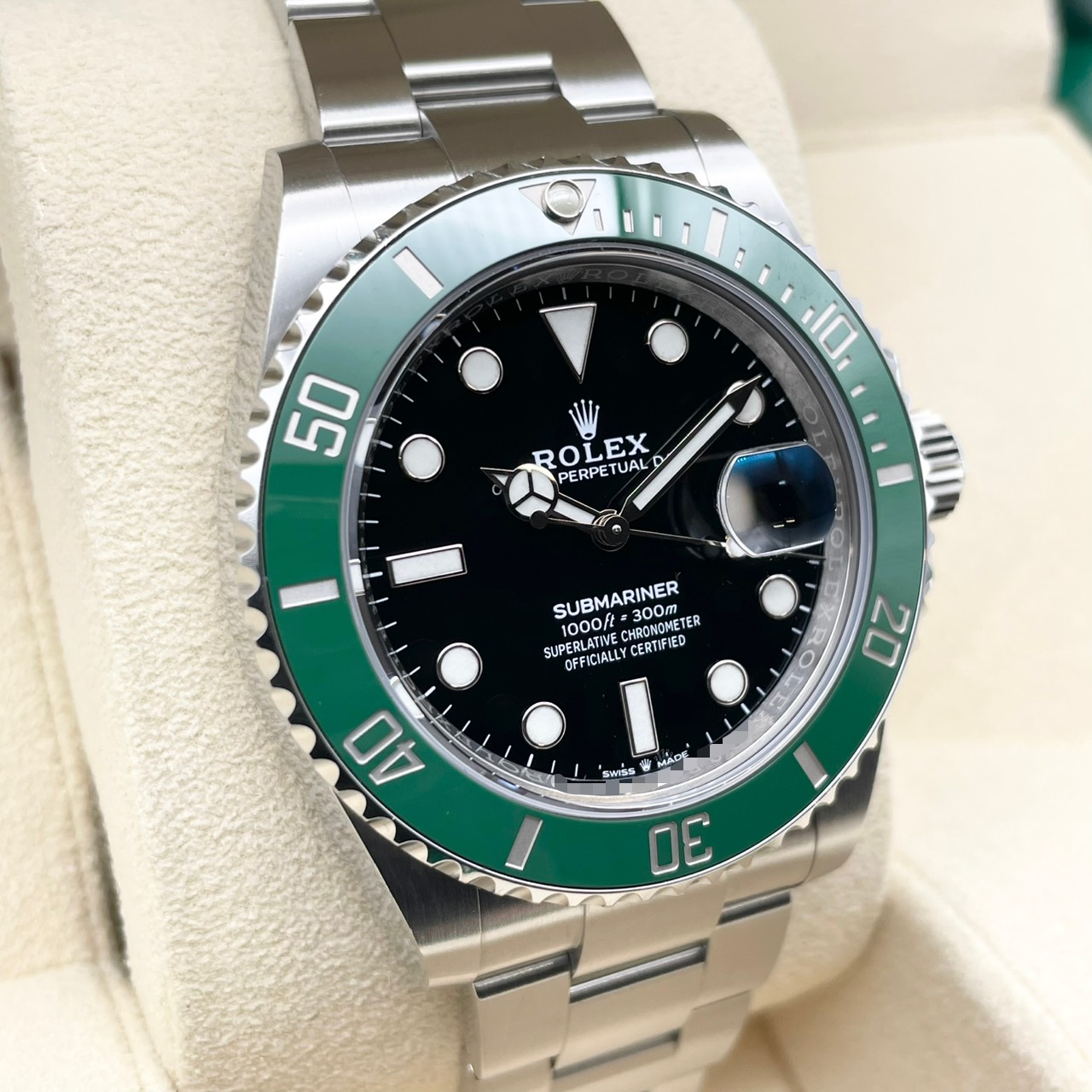 ロレックス サブマリーナ デイト 126610LV ブラック 41mm