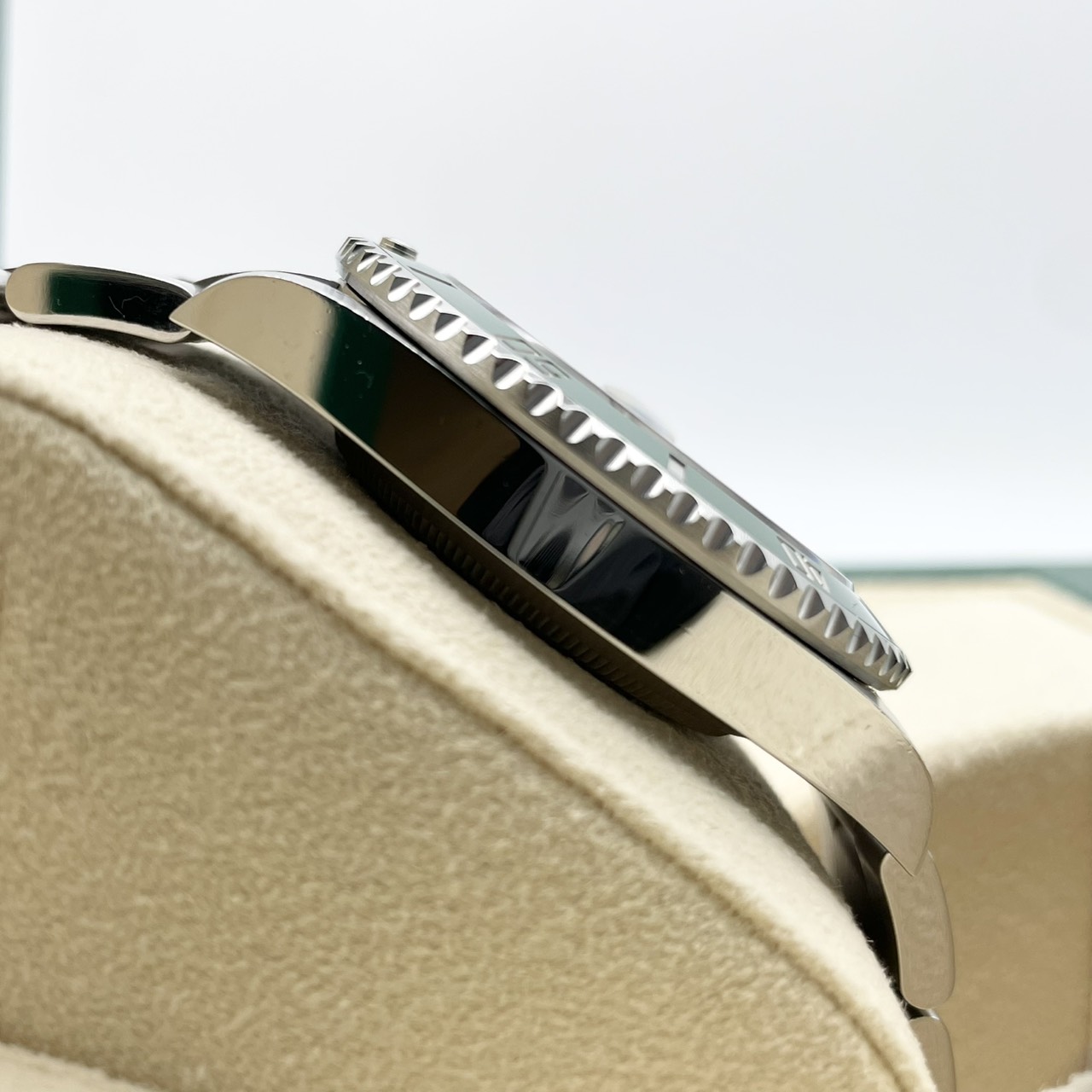 ロレックス サブマリーナ デイト 126610LV ブラック 41mm
