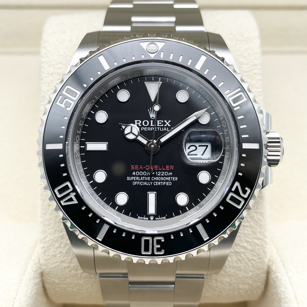 ロレックス シードゥエラー 126600 オイスターブレスレット ブラック 43mm